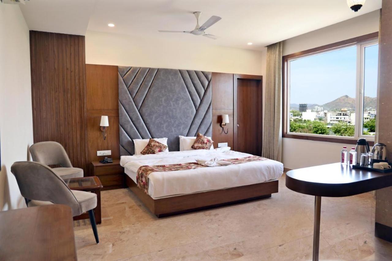 Hotel Amantran Inn Udaipur Exteriör bild